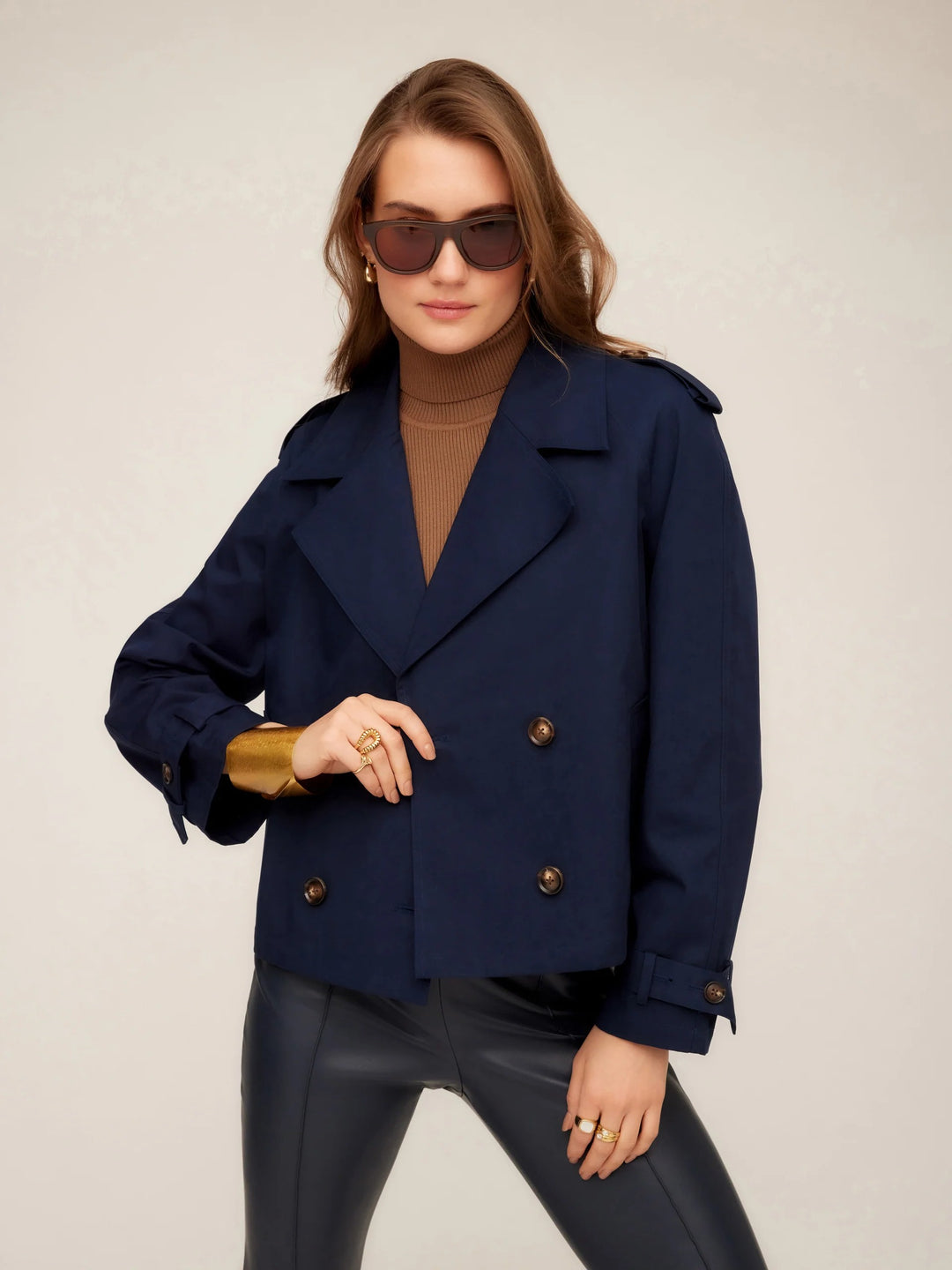 Chelsea Cropped Trench Jacket in Navy