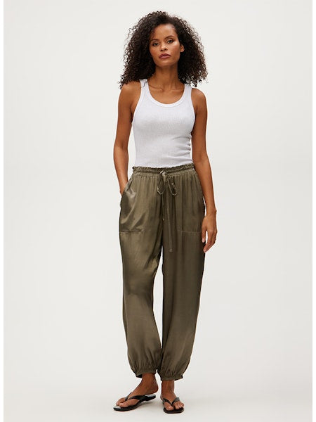 Pixie Jogger in Olive