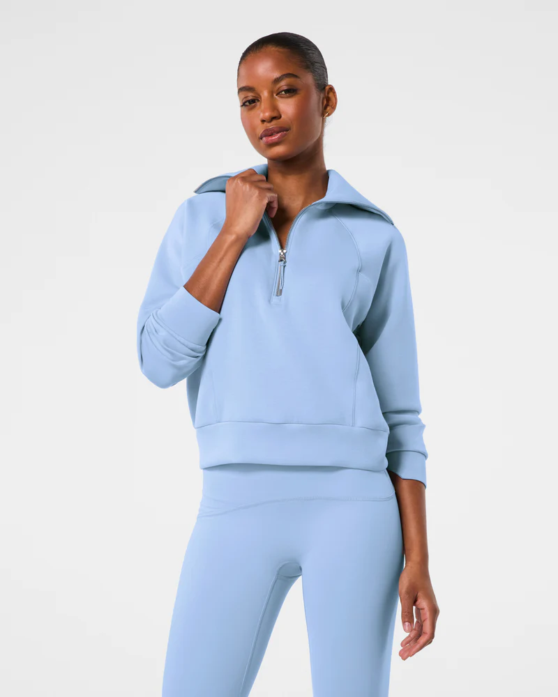 Air Essentials Half Zip in Hydrangea