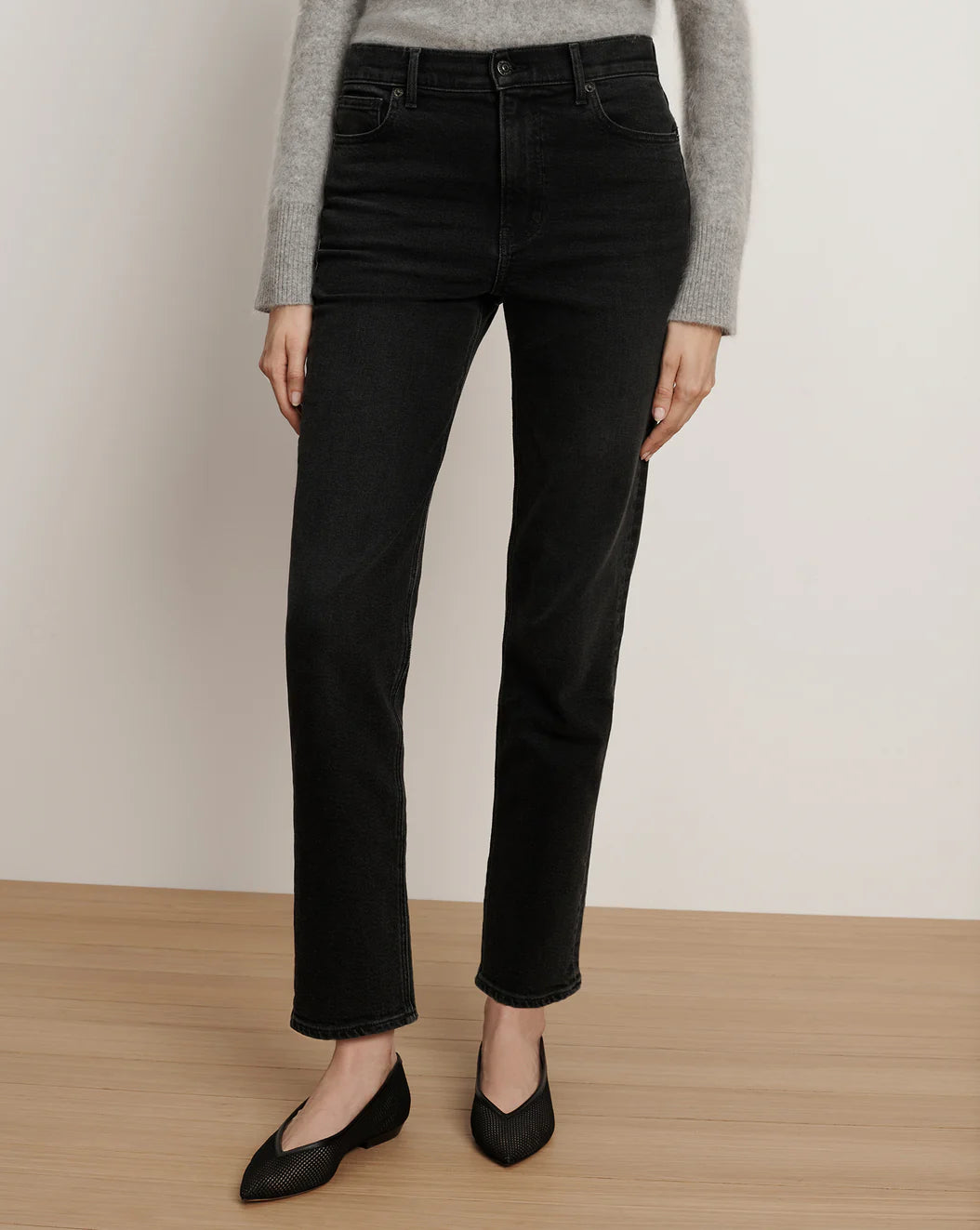 Leah Mid Rise Straight Leg Jean in Black Onyx