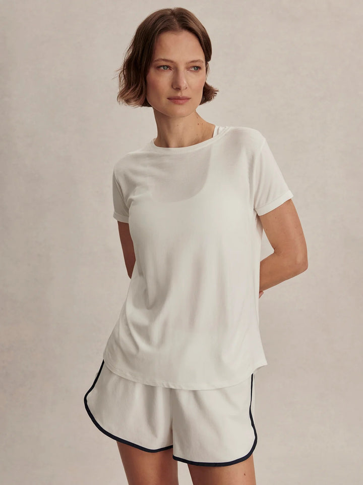 Saskia Seamless Longline Tee in White