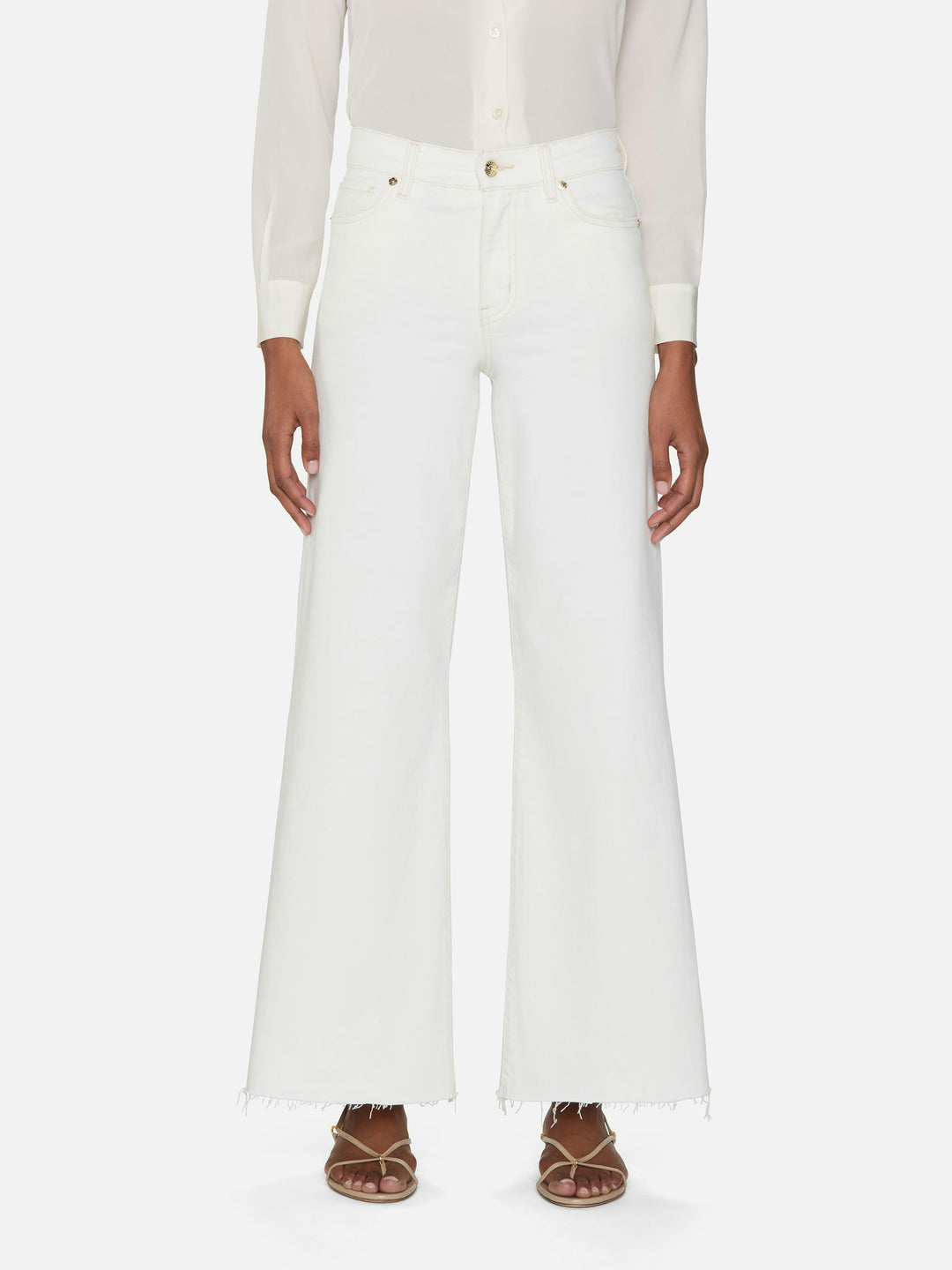 Le Palazzo Crop in White