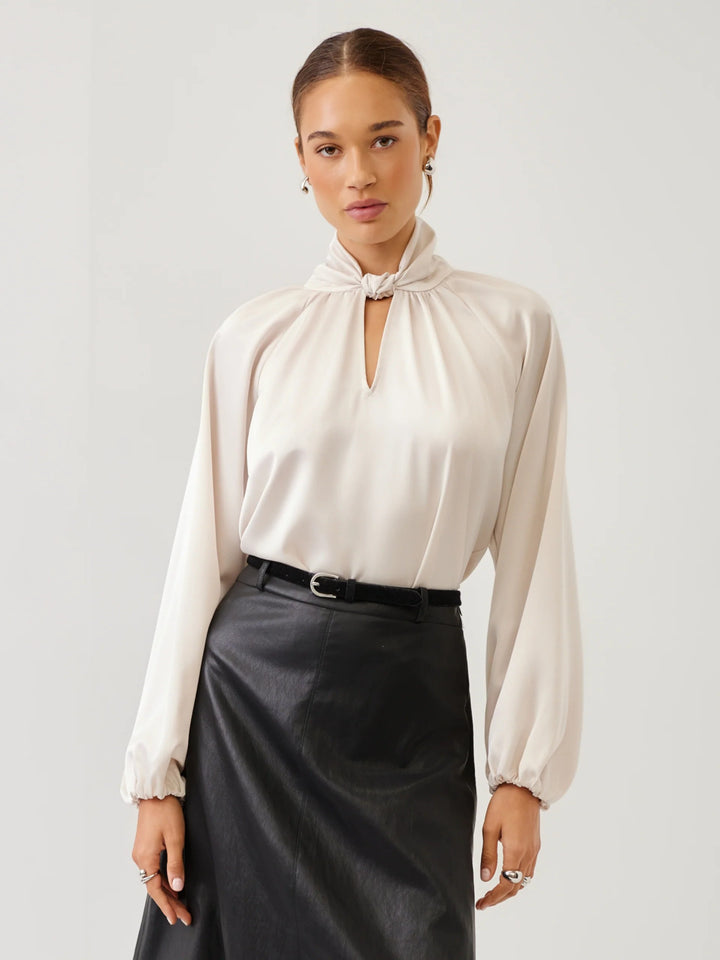 Alana Keyhole Top in Bone