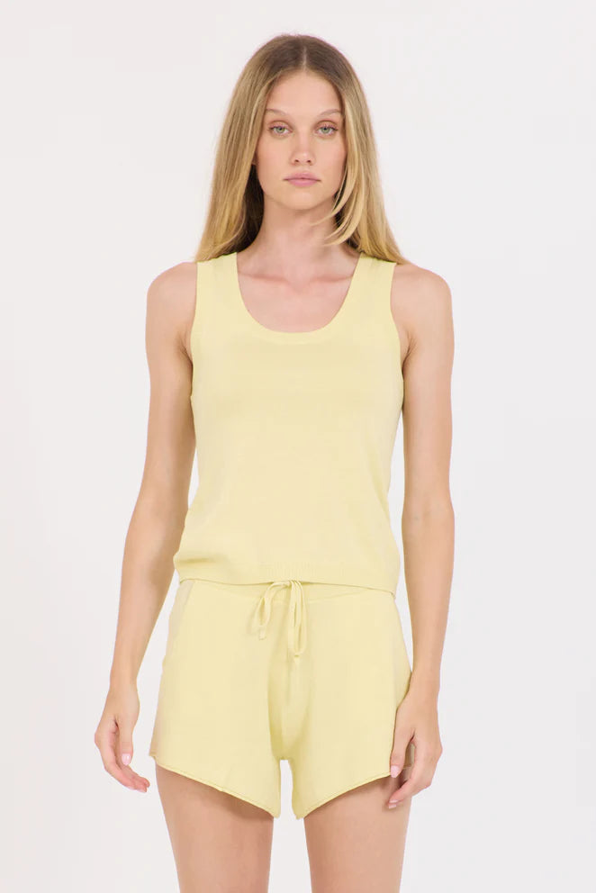 Warwick Short in Lemon