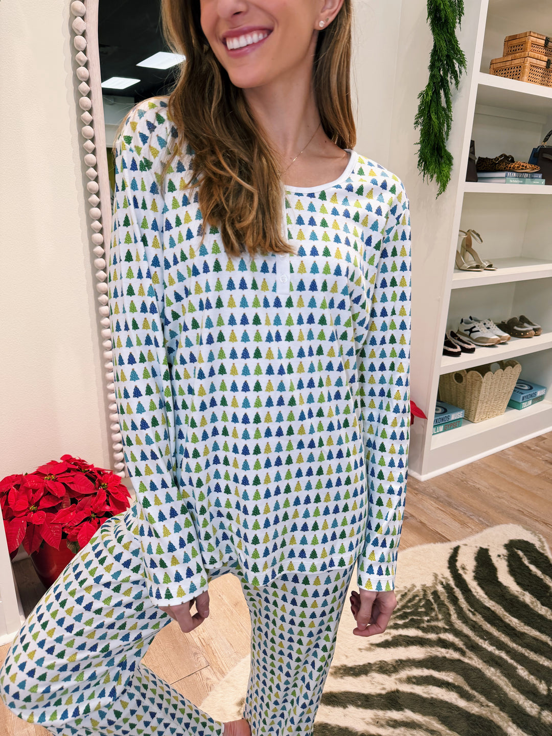 Calli Women's Longsleeve/Pant in Cool Christmas