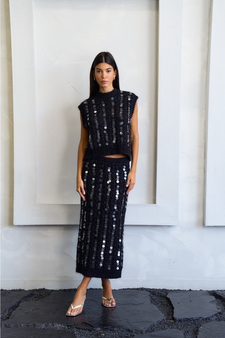 Sweater Maxi Skirt in Black