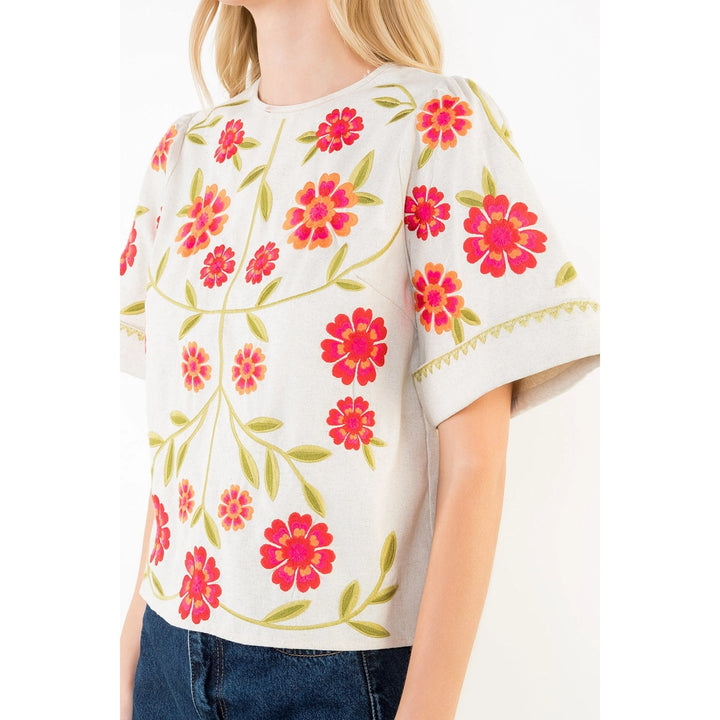 Short Sleeve Floral Embroidery Detail Top in Beige