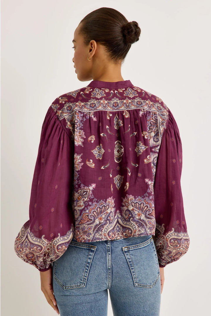 Rhiannon Top in Majesty