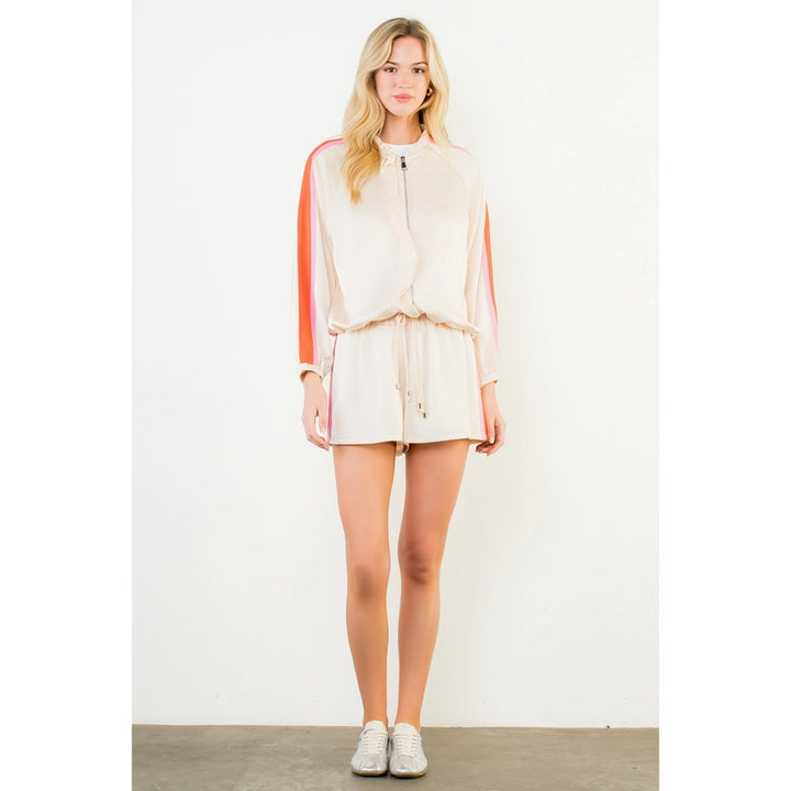 Elastic Waist Side Stripe Shorts in Cream